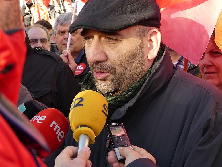 17-01-11 IndultoCarlosSerafinSubdelegacionPontevedra20.JPG